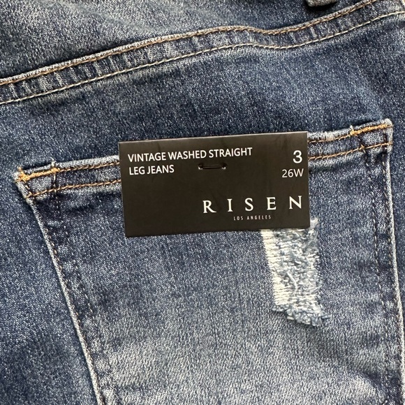 NWT Risen Distressed Straight Leg Jean - Women’s Size 26/3 - Picture 9 of 13